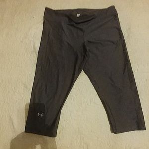 Under Armour dri fit compression capris